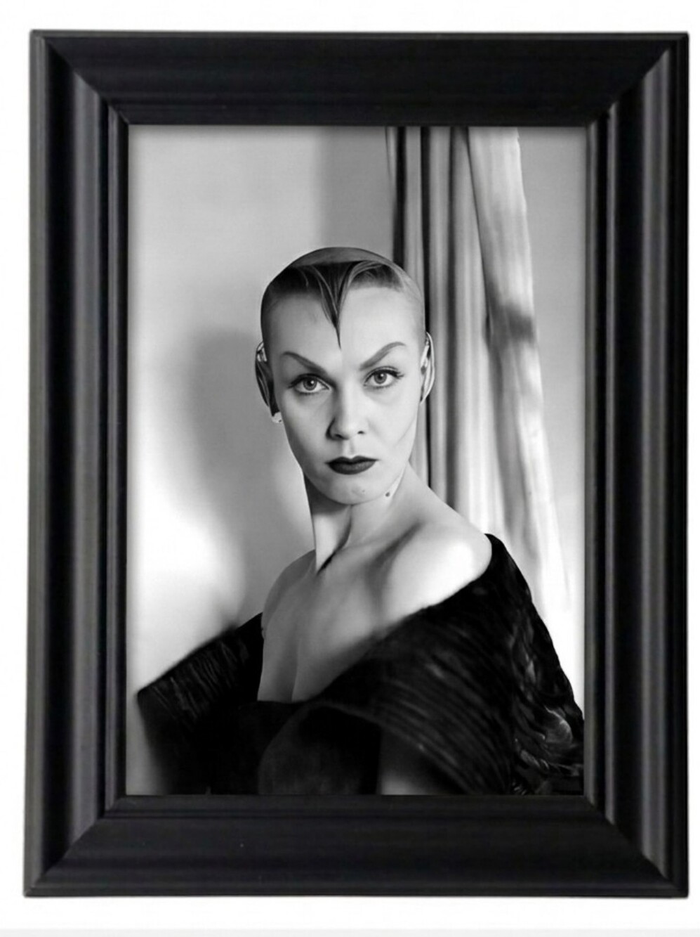 Vampira Rare Vintage Horror Gothic Punk Witchy Goth Beautiful beauty portrait